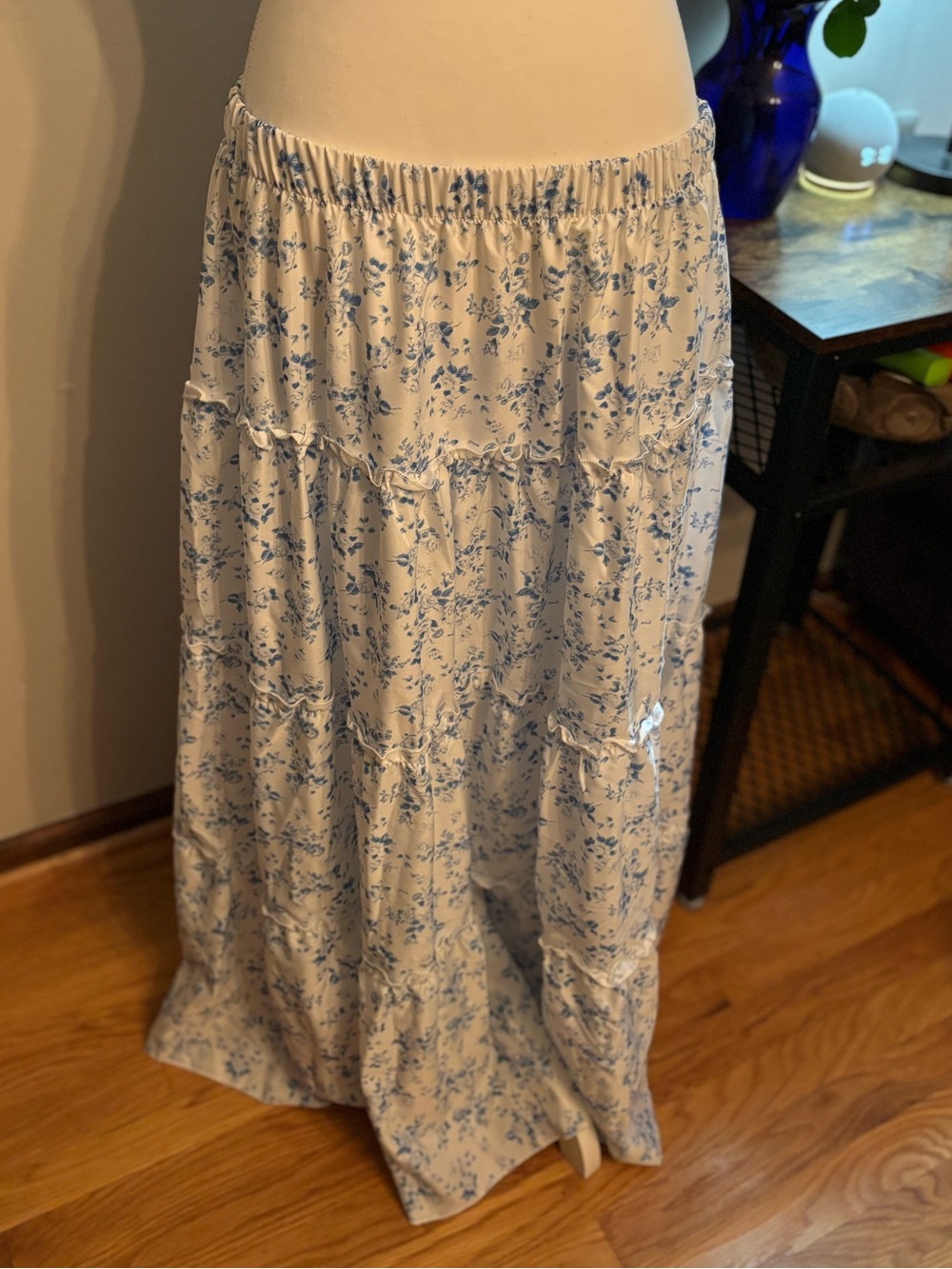 SHEIN White Maxi Skirt with Blue Floral Print